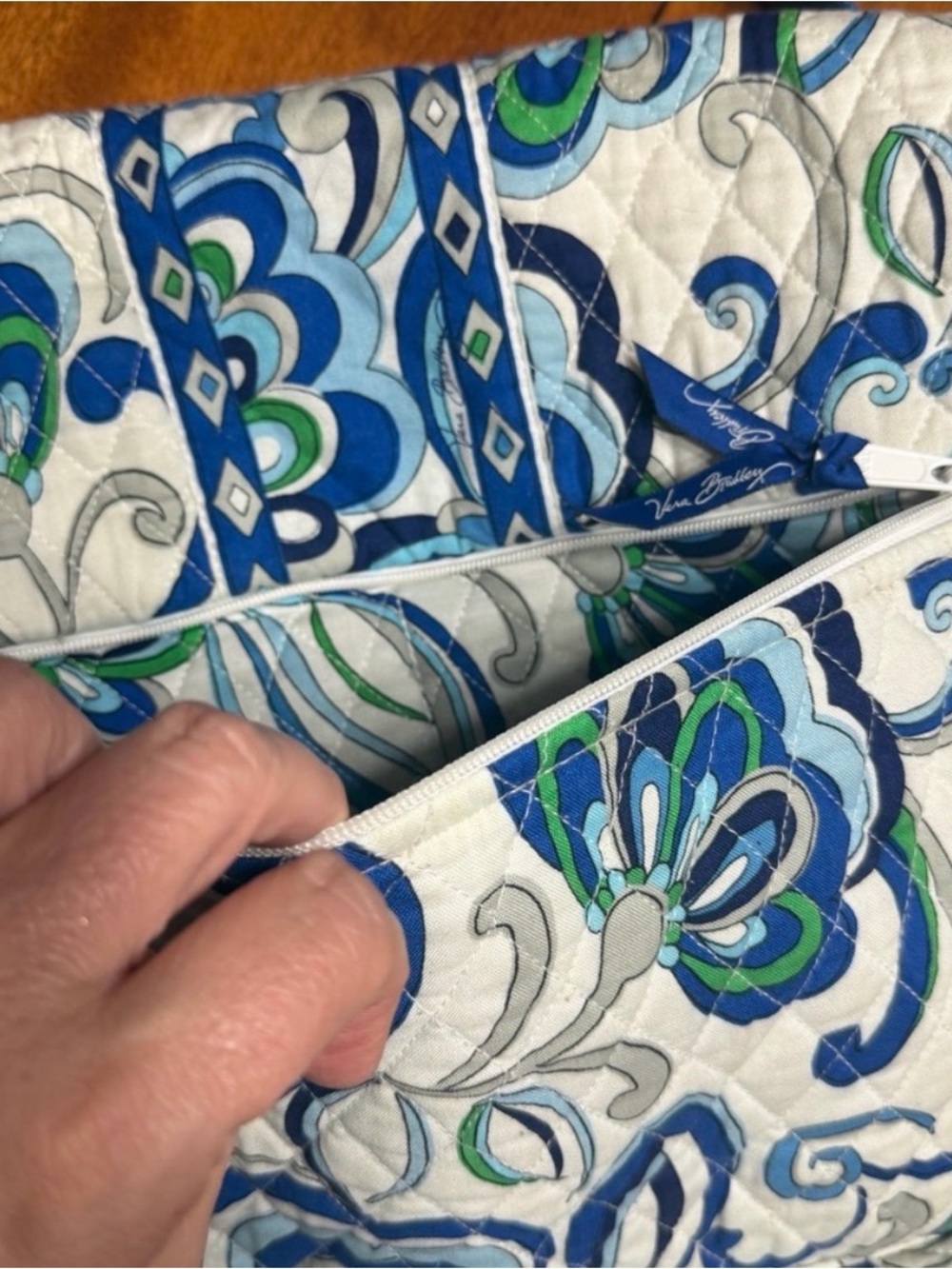 Vera Bradley Mediterranean Messenger Bag /Large Purse Laptop Blue White Floral - Picture 4 of 16